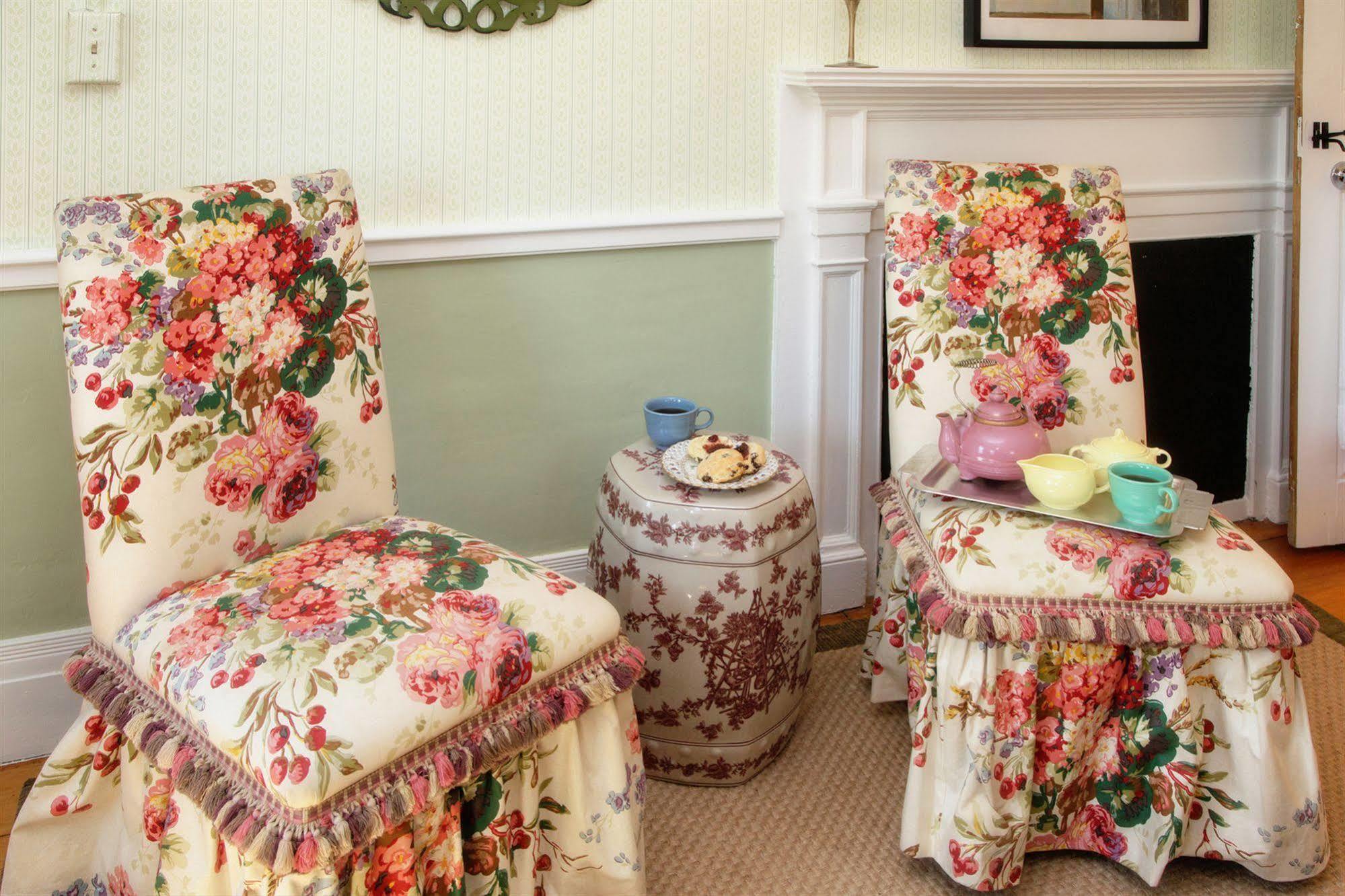 The Inn At Yarmouth Port (Adults Only) Экстерьер фото