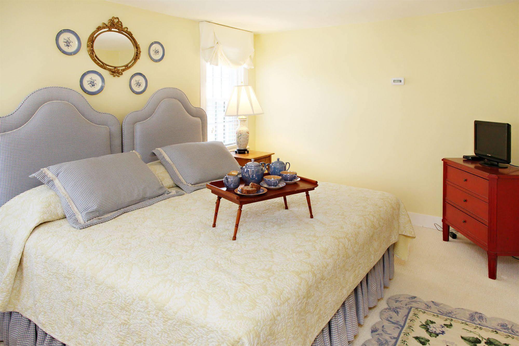 The Inn At Yarmouth Port (Adults Only) Экстерьер фото